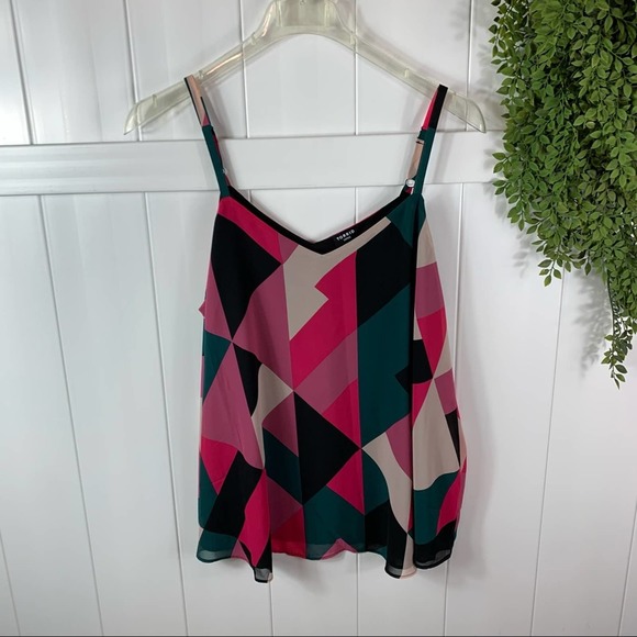 Torrid Black and Pink Graphic Sleeveless Camisole - Picture 2 of 10